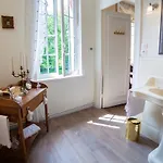 Le Chateau De En Gohelle Bed & Breakfast 4*