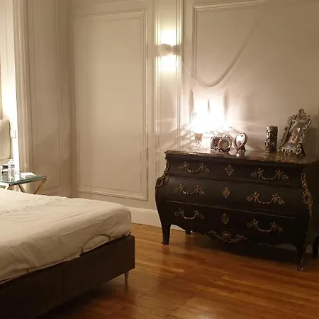 Le Chateau De En Gohelle Bed & Breakfast 4*