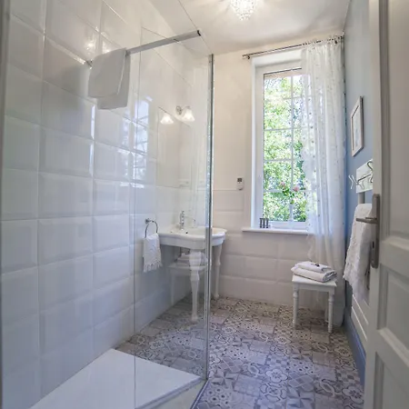 Le Chateau De En Gohelle