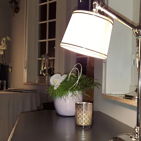 Bed & Breakfast Le Chateau De En Gohelle 4*