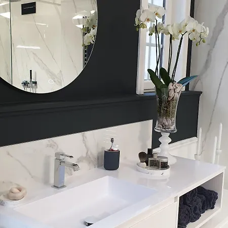 Le Chateau De En Gohelle Bed & Breakfast