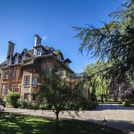 Le Chateau De En Gohelle Frühstückspension