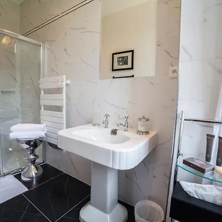 Bed & Breakfast Le Chateau De En Gohelle