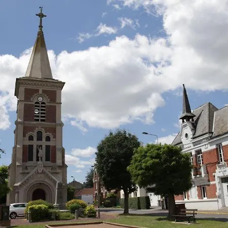 Bed & Breakfast Le Chateau De En Gohelle